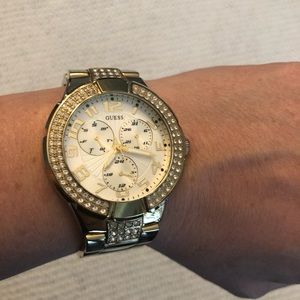 Guess Accessories - Women’s Guess Watch Guess Accessories - Women’s Guess Watch